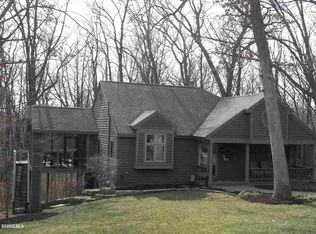 13 Southridge Dr, Galena, IL 61036