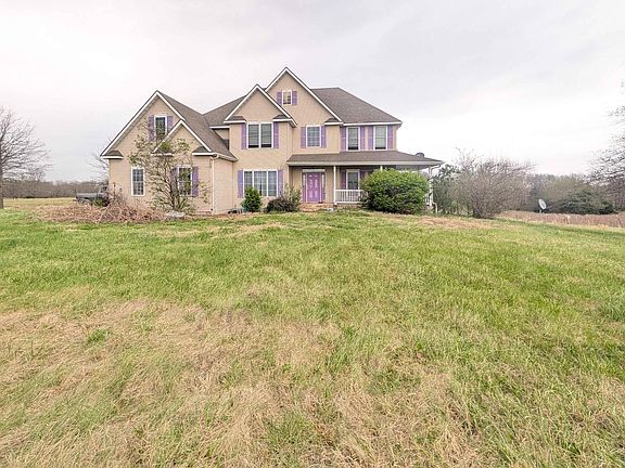 3rd image of 141 NE 770th Rd