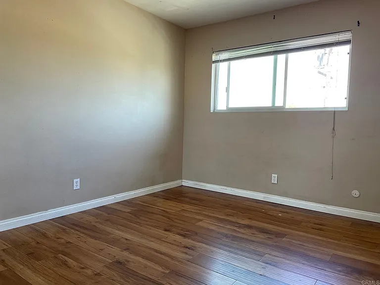 4875 Cole St — Photo 15