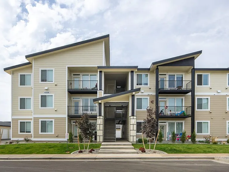 Bluegrass Farms Apartments — Photo 50