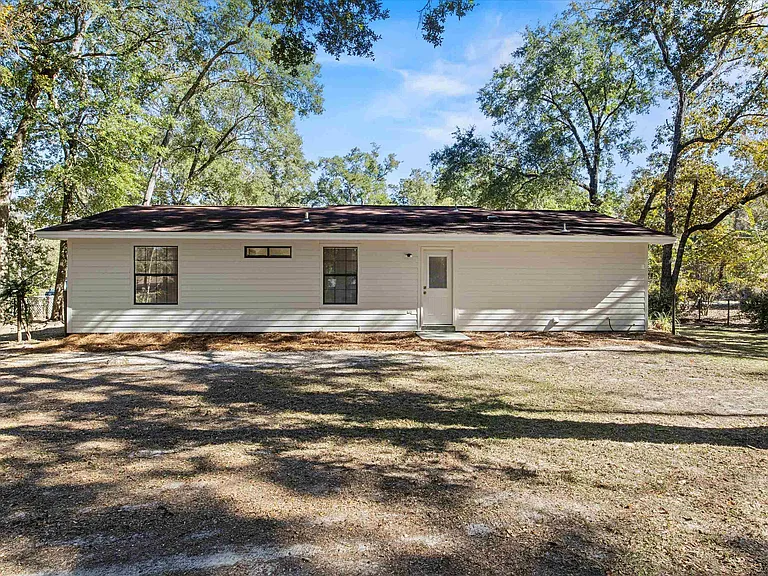 8477 Titus Ln — Photo 22
