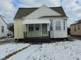 22084 Normandy Ave, Eastpointe, MI 48021