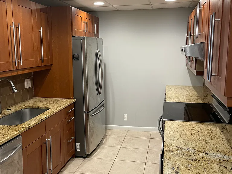 800 Palisades Ave — Photo 5