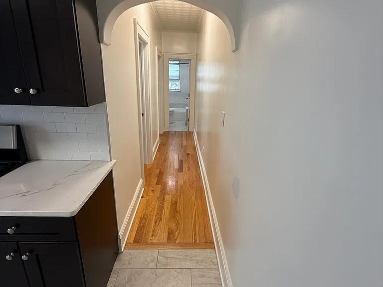 227 Speer Ave #1L — Photo 4
