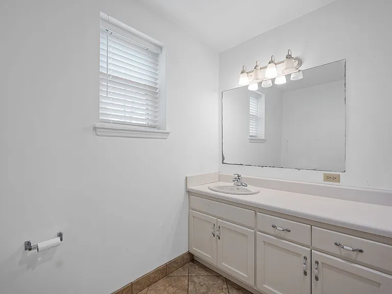 3076 Speicher Cir — Photo 9