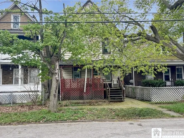 2235 Cudaback Ave, Niagara Falls, NY 14303