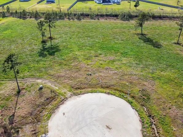 6503 Treme Bayou Dr, Baytown, TX 77523