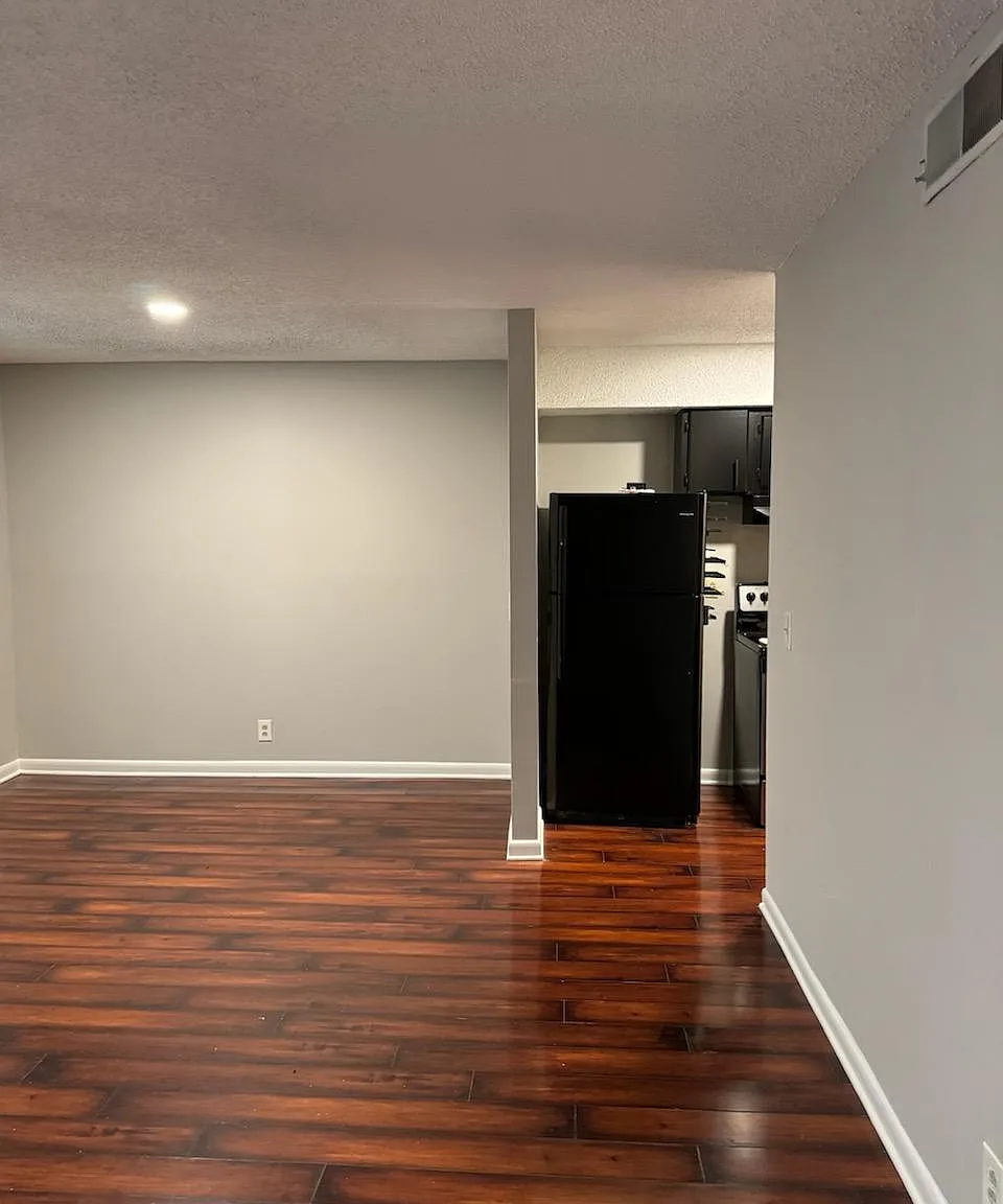 1 bed, 716 sqft, $1,550 — Photo 2