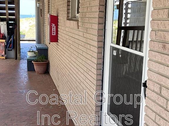 5th image of 906 W Ocean View Ave APT 3