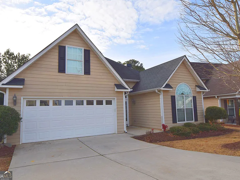 208 Turnbridge Cir — Photo 2