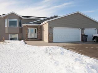 4109 9th St S, Moorhead, MN 56560