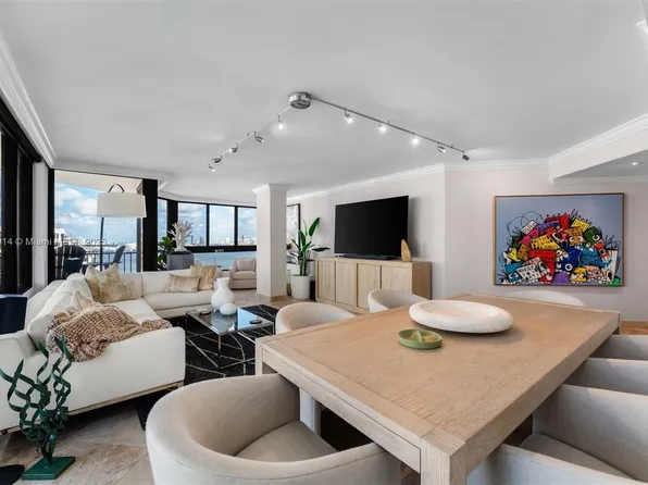 520 Brickell Key Dr APT A1716, Miami, FL 33131