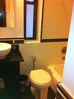 Rented by RC Realty Group of New York Inc | media 4