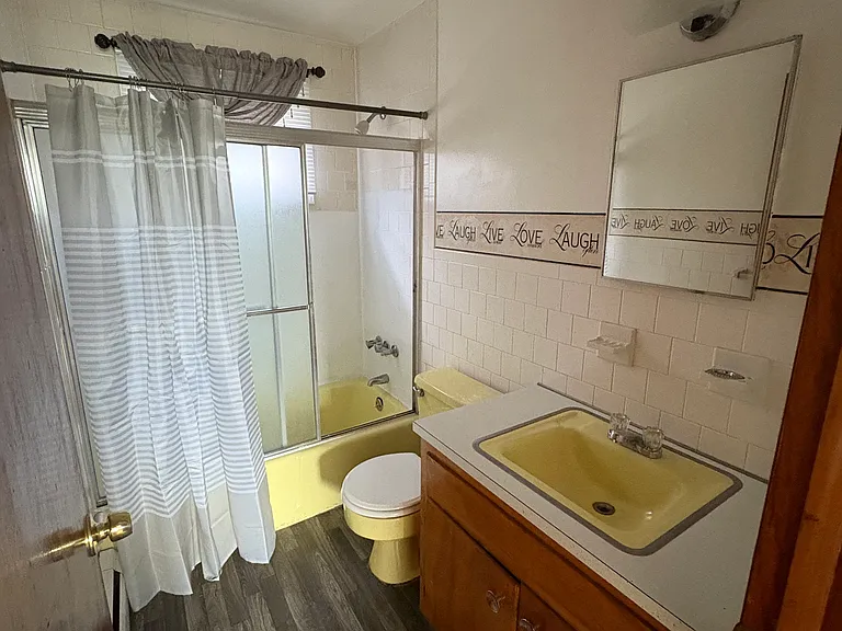 16 Grove St — Photo 3