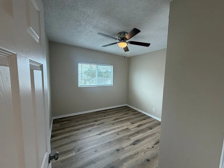 2726-2730 E Spaulding St — Photo 14