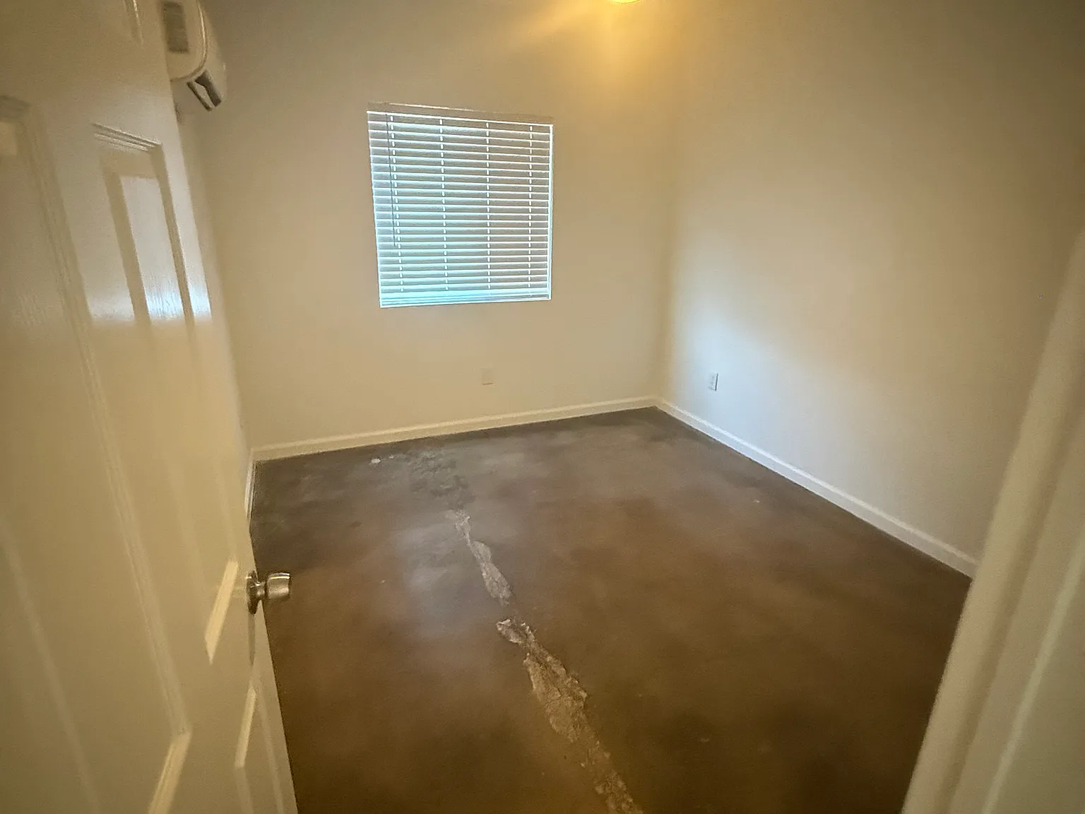 2 bed, 735 sqft, $1,200 — Photo 3