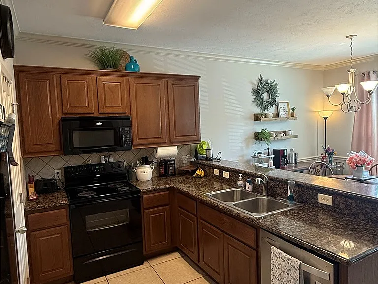 133 Forest Dr — Photo 5