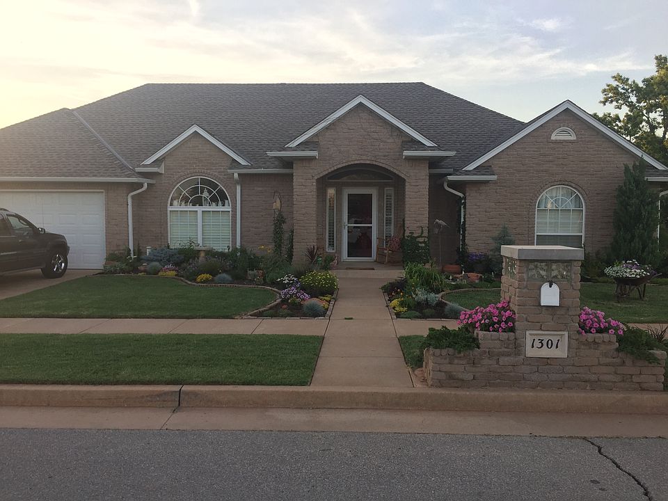 1st image of 1301 NW 181st St