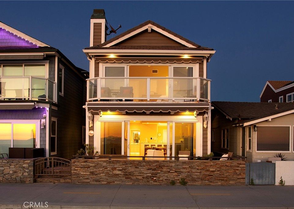 1st image of 2712 W Oceanfront