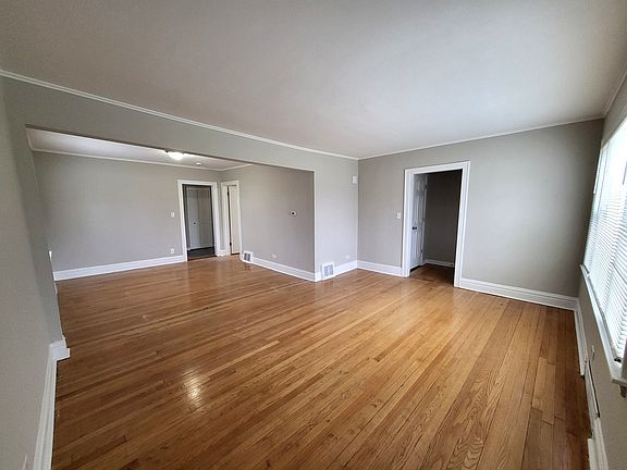 2nd image of 200 N 2nd Ave