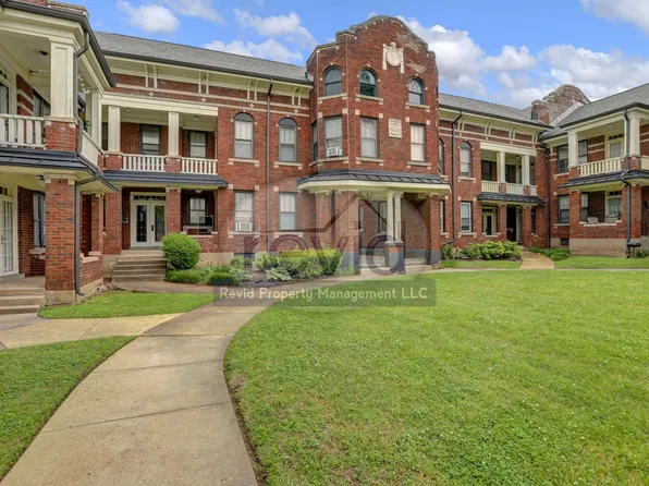 The Broadmoor Apartments