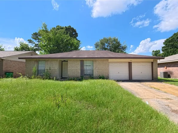 4422 Burkegate Dr, Spring, TX 77373