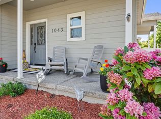 1043 Sandoz St, Central Pt, OR 97502