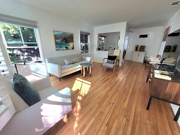 3rd image of 2347 31st St
