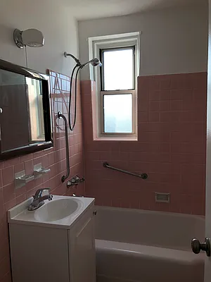 Rented by Standard Living Realty Inc | media 9