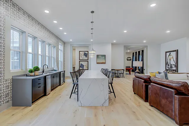 The Darby Apartments — Photo 14