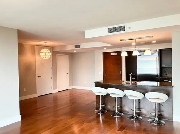 1837 Kalakaua Ave, Honolulu, HI