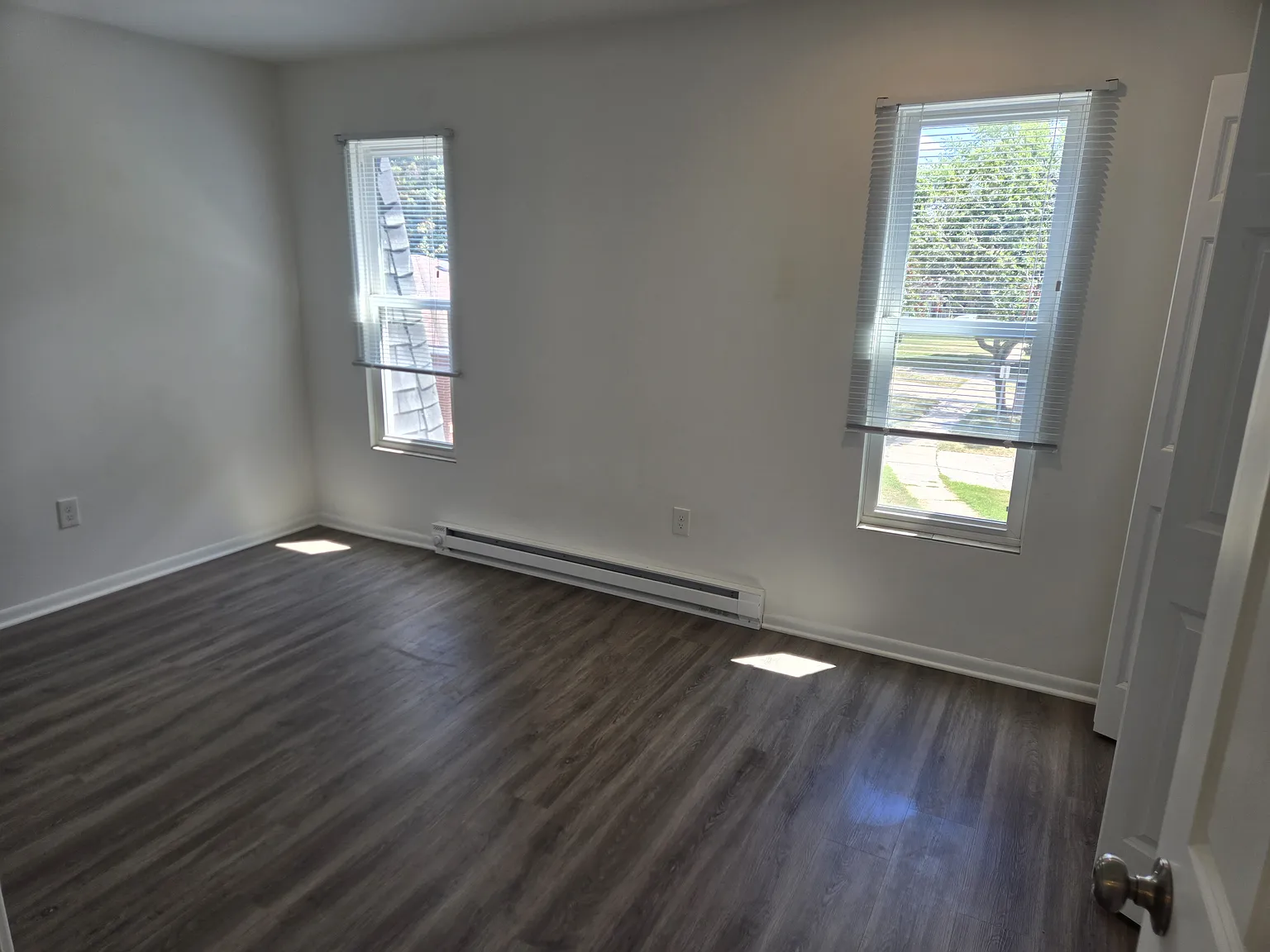 2 bed, 700 sqft, $950 — Photo 3