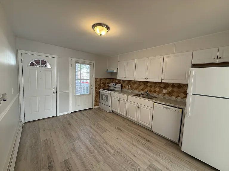 204 Cherry Hill Dr #1B — Photo 6