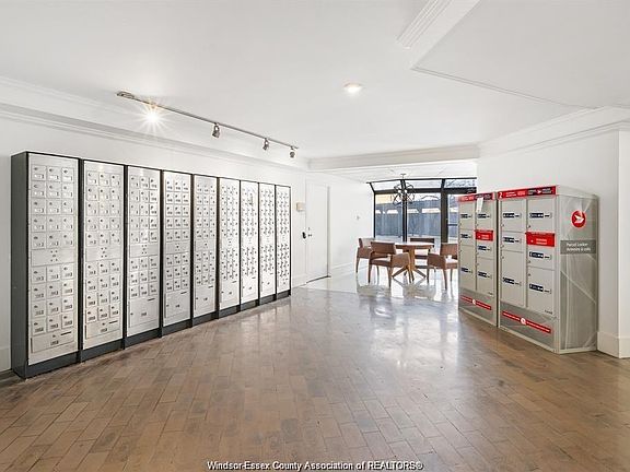 5th image of 111 Riverside Dr E #209