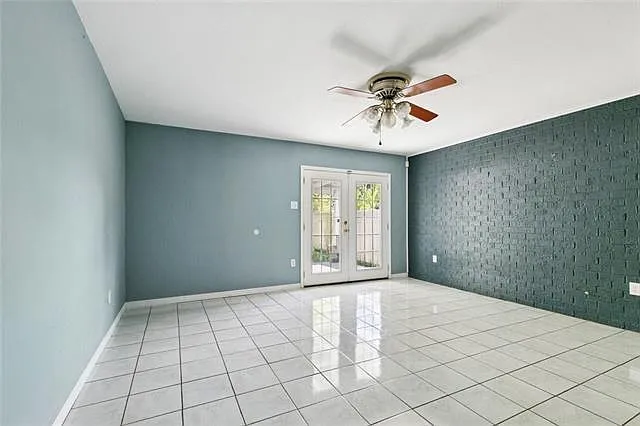 3 bed, 2.5 bath, 1766 sqft, $2,200 — Photo 3