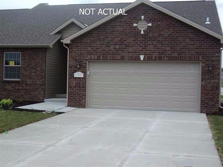 1st image of 7940 Hacienda Dr