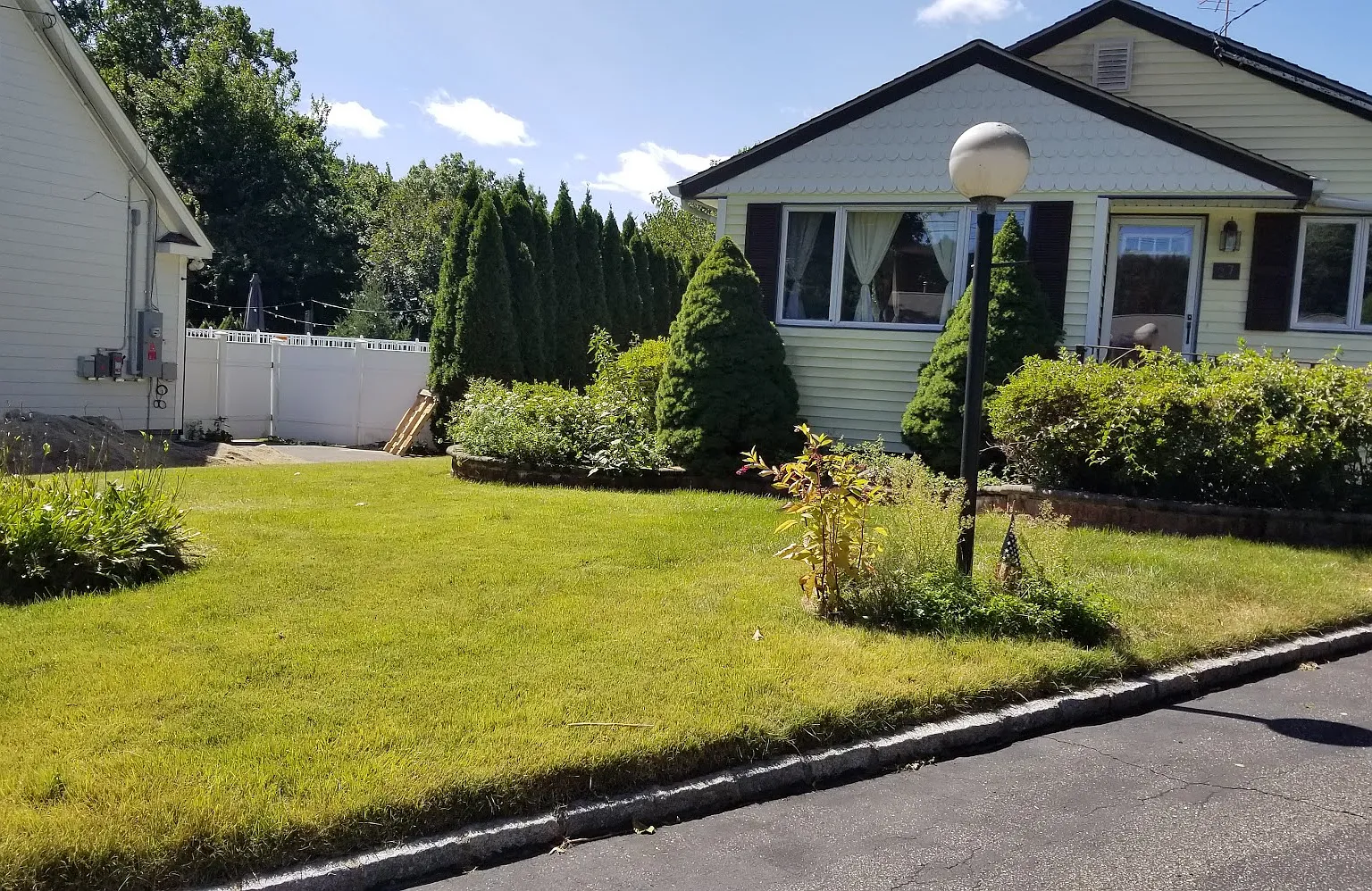 27 Donald Ct — Photo 3