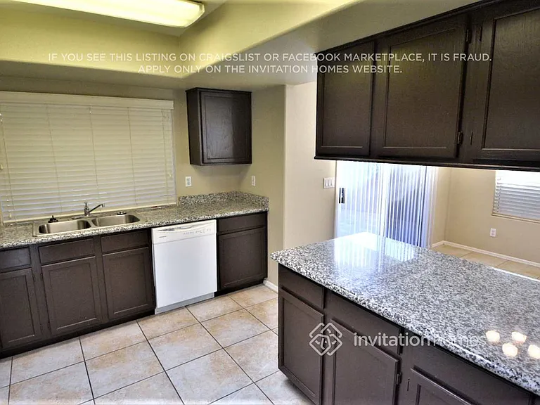 7125 N 28th Ave — Photo 8