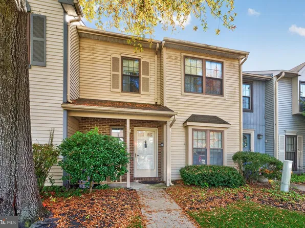 191 Crown Prince Dr, Marlton, NJ 08053