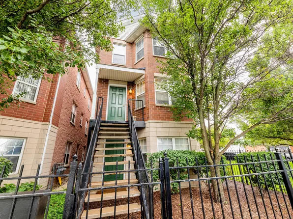 671 W Division St #C, Chicago, IL 60610