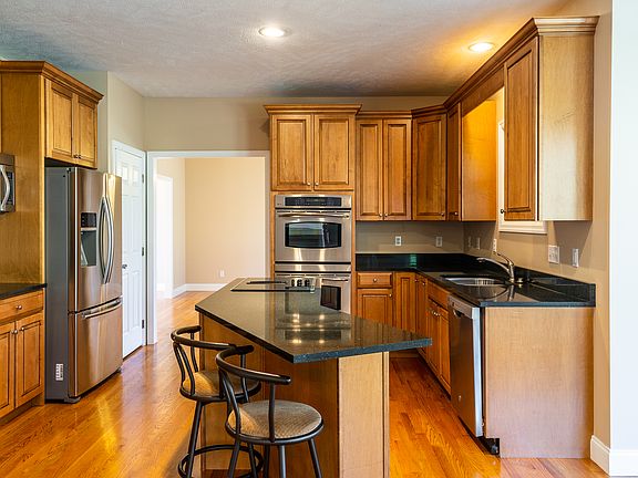 4th image of 4203 Persimmon Woods Dr
