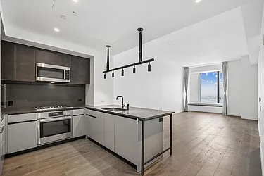 11 Hoyt Street, #55K