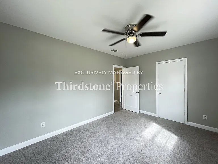 2939 W 11th St — Photo 14