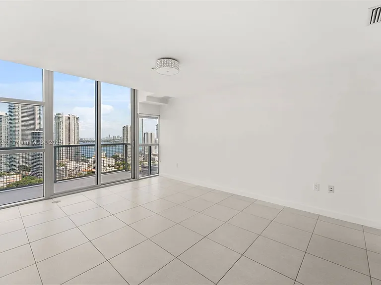 3301 NE 1st Ave #H3004 — Photo 12