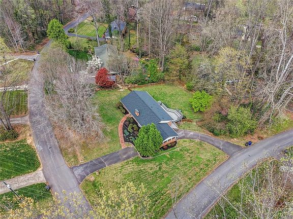 3rd image of 3301 Midkiff Rd