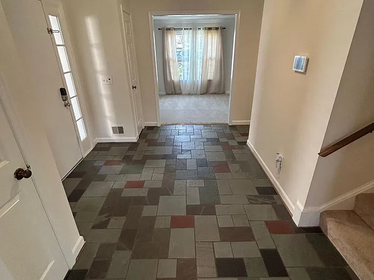 3816 Ridgelea Dr — Photo 3