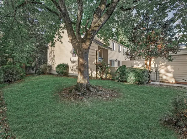 55 NE Village Squire Ave Unit 10, Gresham, OR 97030