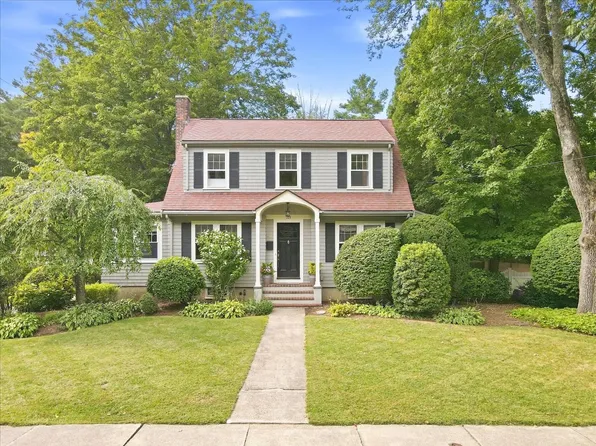 103 Lewis Ave, Walpole, MA 02081