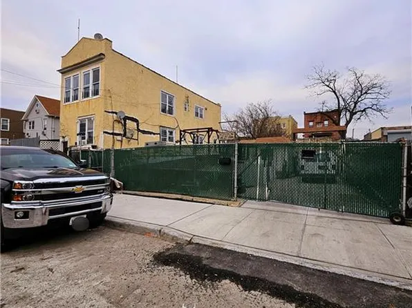 2729 W 16th St, Brooklyn, NY 11224