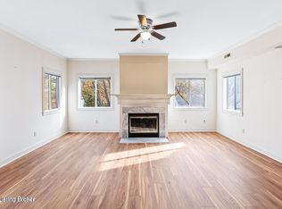 750 Zorn Ave APT 52, Louisville, KY